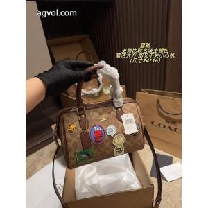 偽物 通販 バッグ特別価格！ 完売在庫確保 美しいCOACH