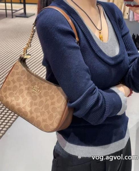 バッグ大人気商品セール 最新トレンド お洒落な存在感 COACHブランド 偽物 激安 通販. 0 